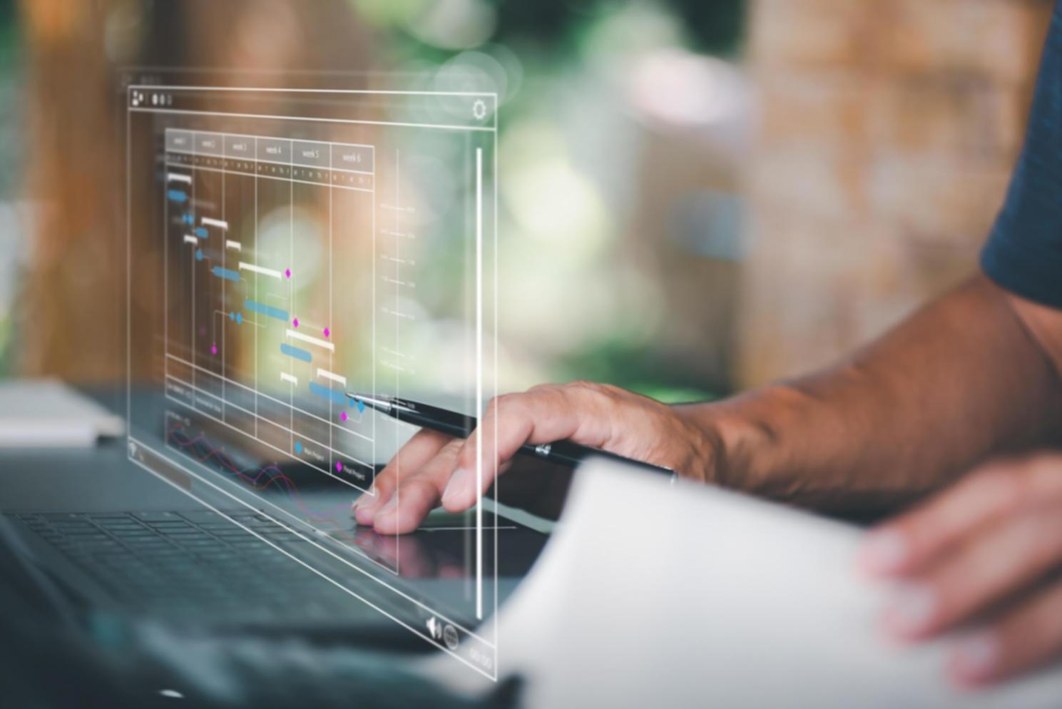 Workspace de desenvolvimento de jogos mobile com múltiplas telas